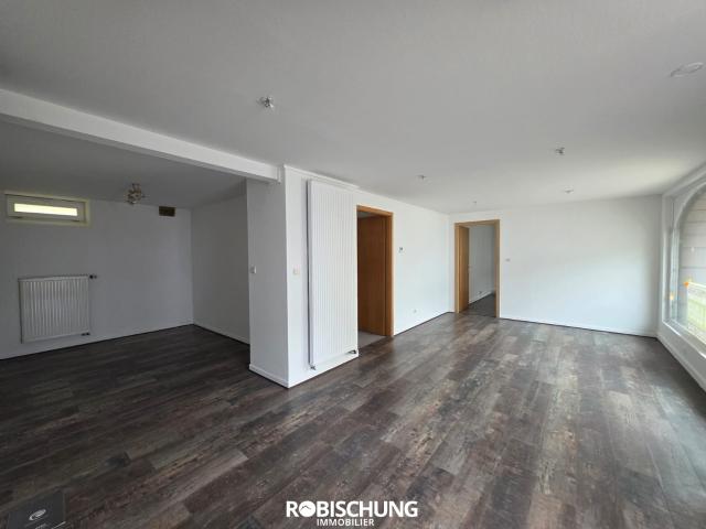 ALTKIRCH: Local commercial avec belle vitrine