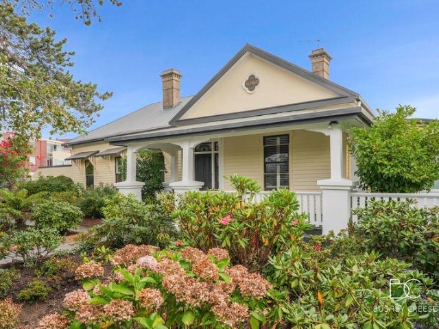 Altmor Timeless Victorian Elegance