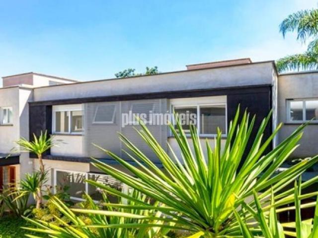 Alto da Boa Vista! Casa de Condomínio com 4 Suítes 408,55m² 4 Vagas!