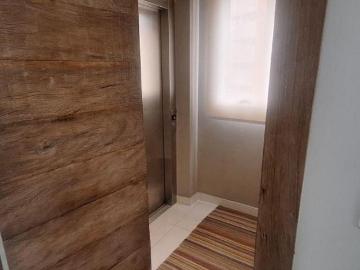 ALTO PADRÃO MOBILIADO FRENTE COM SUITES E VARANDA FECHADA NO BOQUEIRÃO SANTOS