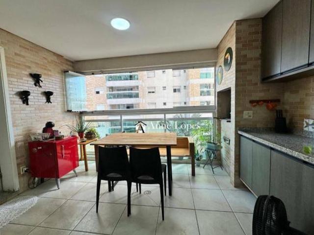 ALTO PADRÃO NA PONTA DA PRAIA | PORTEIRA FECHADA | 2 DORMITÓRIOS COM SUÍTE Um apartamento pensado p