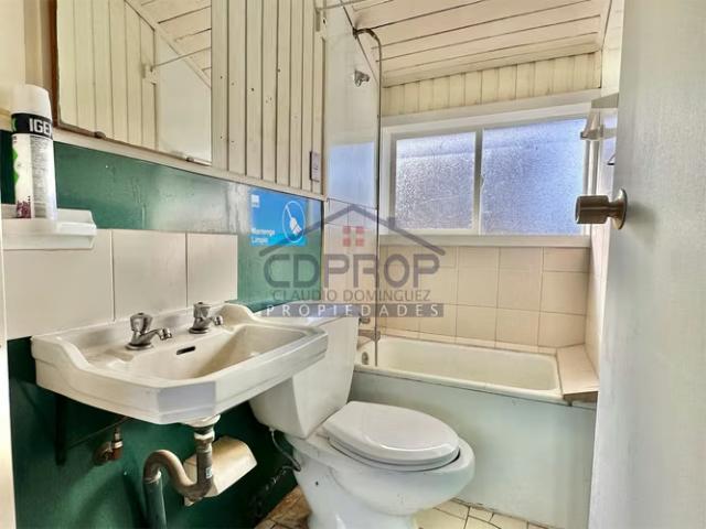 Alto potencial, vista al mar, casa remodelada centro ancud | 5 dormitorios por 6598.00 en Ancud