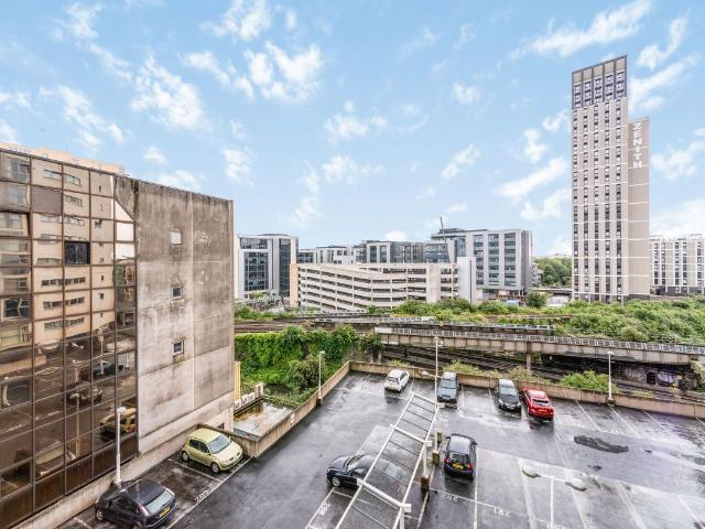 Altolusso, Cardiff CF10, 2 bed property to rent, £1,350 pcm | PrimeLocation
