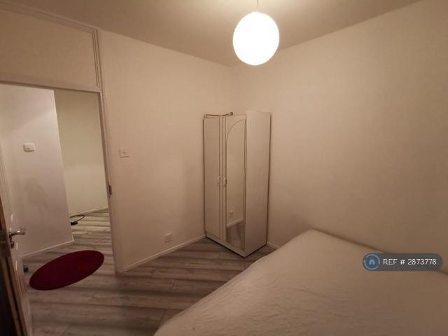 Alton House, London, E3 6 bed flat to rent £760 pcm £175 pw