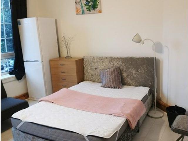 Alton House, London E3, 6 bed flat to rent, £760 pcm | PrimeLocation
