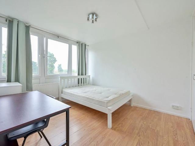 Alton Road, Putney, London SW15, 4 bed flat to rent, £3,600 pcm | PrimeLocation