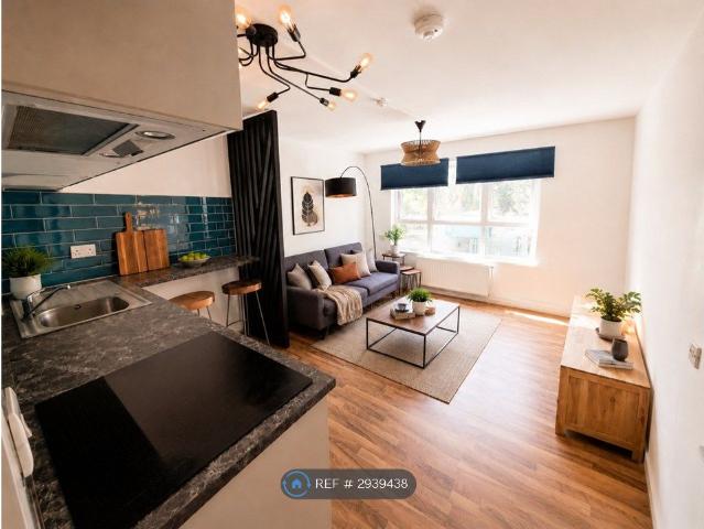 Alton Street, London E14, 2 bed flat to rent, £2,200 pcm | PrimeLocation