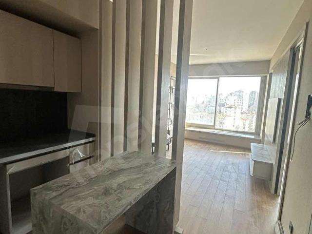 Altower Sahrayıcedit 10. Kat ön cephe oturum başlıyor.