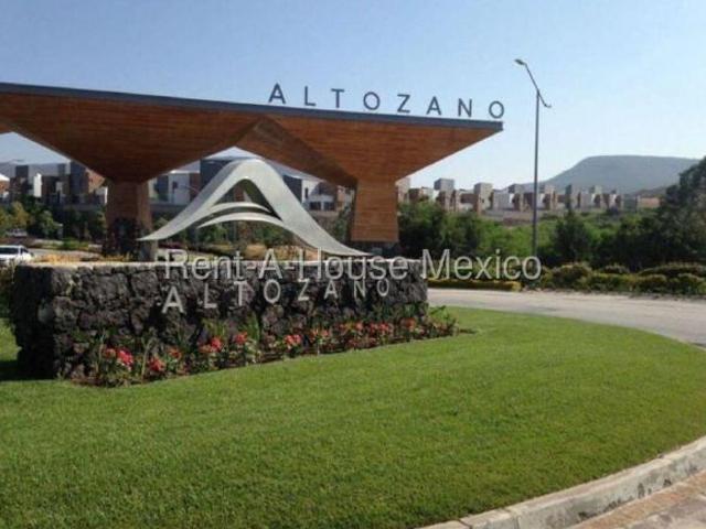 ALTOZANO QUERETARO, Terreno en venta de 520 metros