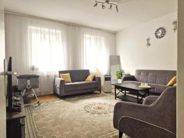 Altstadt 22! Hübsche, sehr zentral gelegene 2 Zimmer Wohnung, 68 m², Küche möbliert, perfekte 2er WG, Parkplatz!