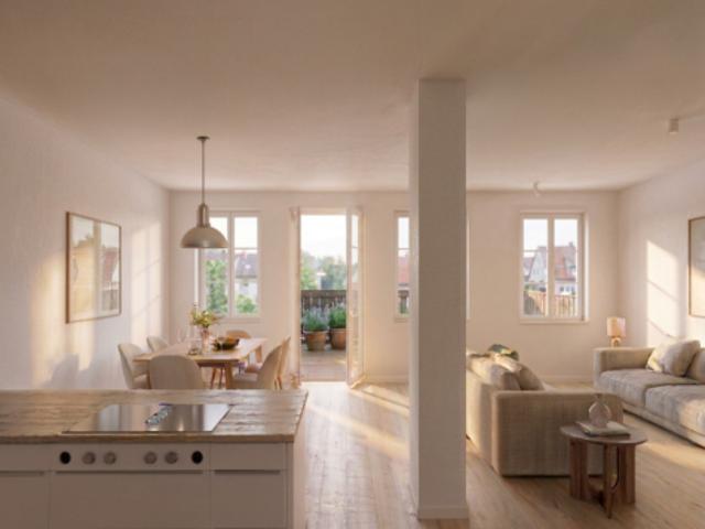 Altstadt Erstbezug – Hochwertig sanierte 3 Zimmer Wohnung mit Westbalkon