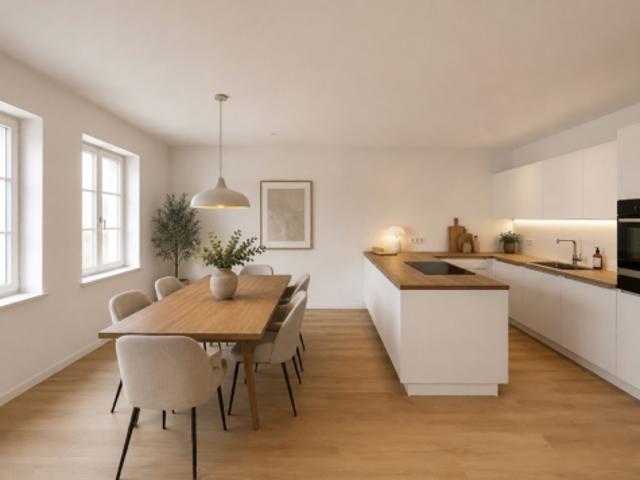 Altstadt: Erstbezug nach Sanierung – 3 Zimmer Wohnung mit viel Licht & Stil