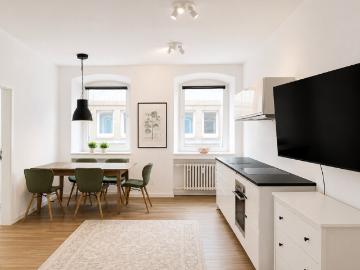 Altstadt Flair trifft modernes Wohnen – WG geeignete 3,5 Zimmer Wohnung nahe Rheinpromenade