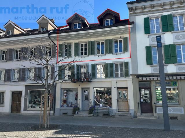 Altstadtjuwel Grosszügige und stilvolle 4.5 Zimmer Maisonettewohnung