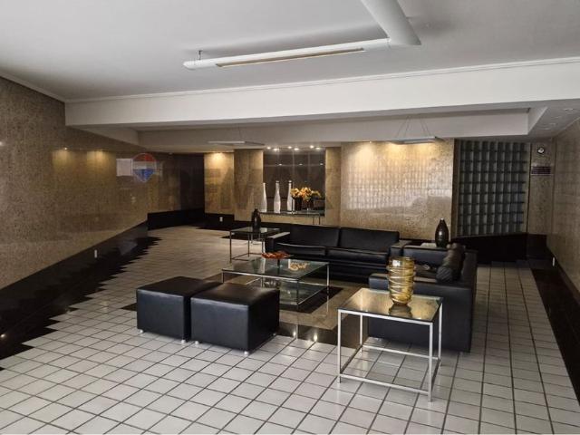 Aluga Apartamento 3 quartos em Boa Viagem, totalmente mobiliado 150M2