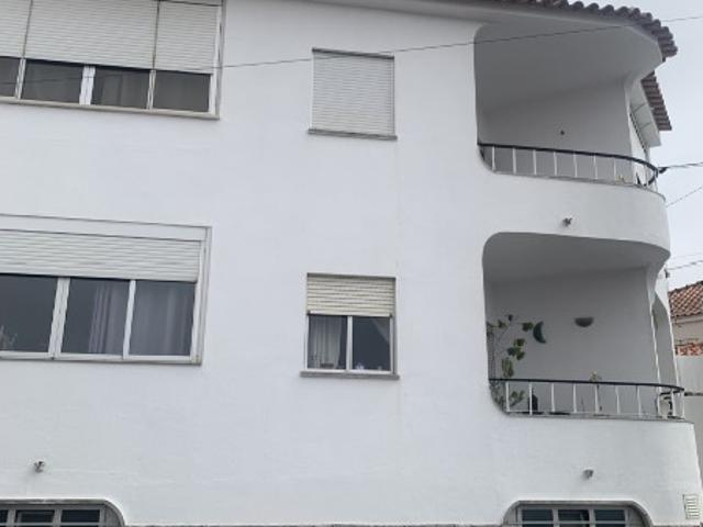 Aluga apartamento Amoreira, Cascais, mobilado