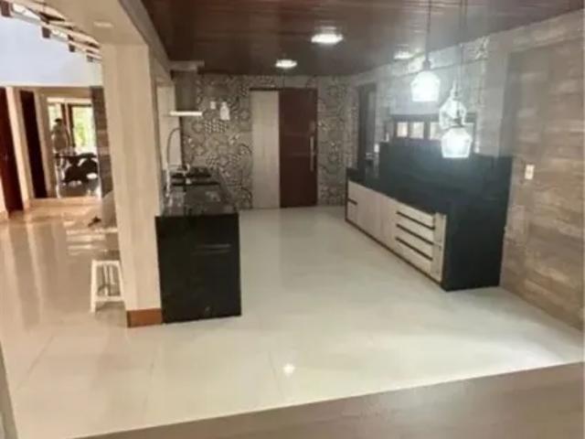Aluga se anual excelente casa Alto Padrão em condomínio fechado