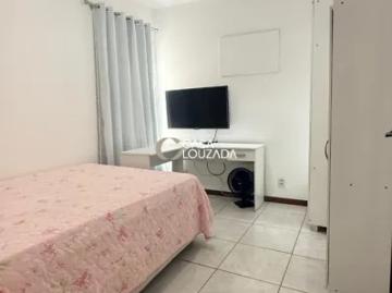 Aluga se apartamento 03 quartos com suíte na Praia da Costa