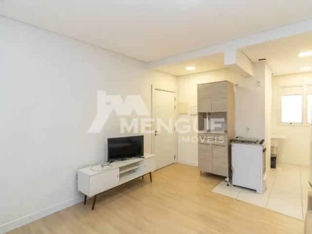Aluga se Apartamento com 1 dormitorio mobiliado no Bairro Centro Historico com 39 m² por R$ 2.200,00