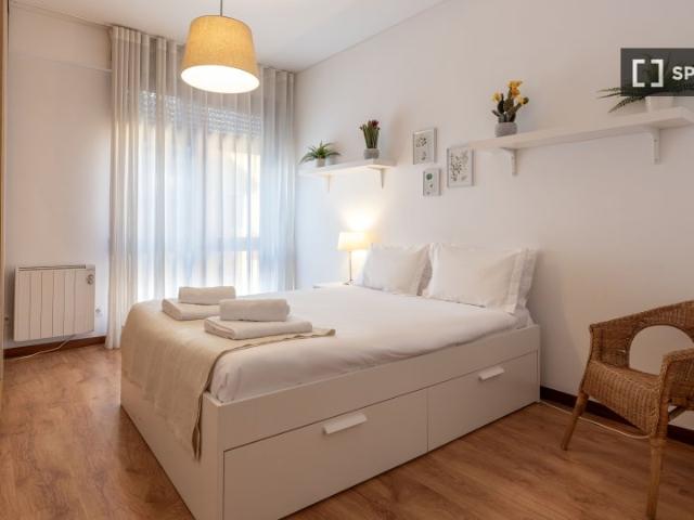 Aluga se apartamento de 4 quartos no Porto