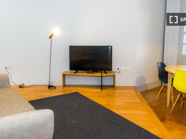 Aluga se apartamento de 4 quartos no Porto