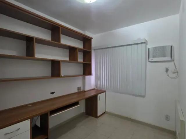 Aluga se apartamento no Bosque dos Ingleses semi mobiliado!