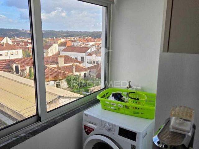 Aluga se apartamento no centro da cidade t3 com garagem fechada
