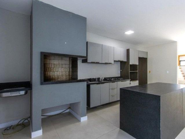 Aluga se casa moderna com 3 suítes no bairro Ipanema