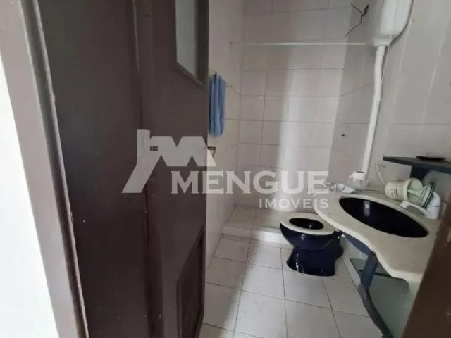 Aluga se casa na Tristeza com 5 dormitórios com 382m² por R$ 7.000,00