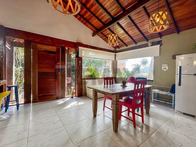 Aluga Se Casa no Arpoador da Rasa, Búzios