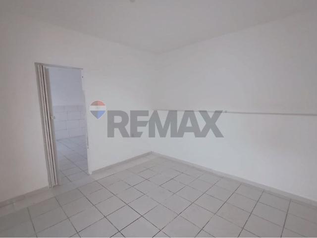 Aluga se casa de vila com um quarto, sala, banheiro e cozinha em São Cristóvão casa 2