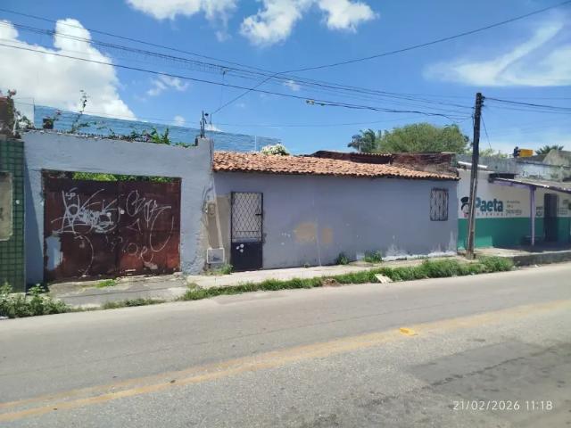 Aluga se casa simples no bairro padre andrade