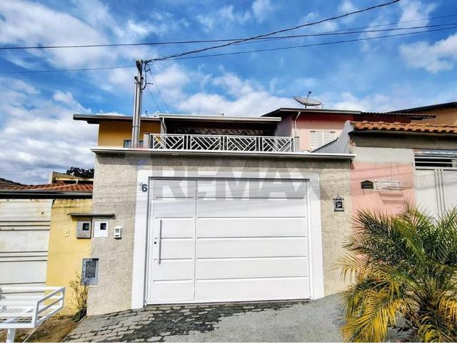 Aluga se linda casa com espaço gourmet no Santa Teresa em Poços de Caldas