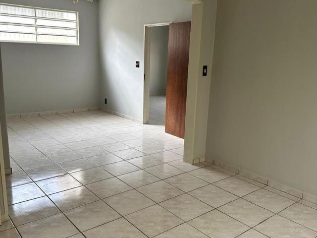Aluga Se Linda Casa Com Piscina No Bairro Jd. Paulista
