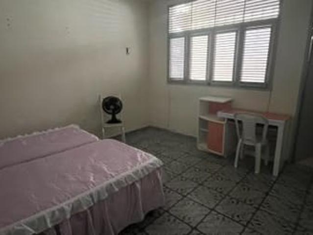 Aluga se quarto para moças