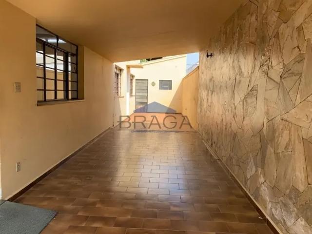 Aluga sobrado centro em franca