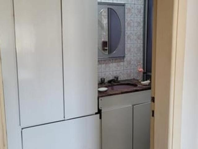 Alugo 1 quarto em meu apartamento