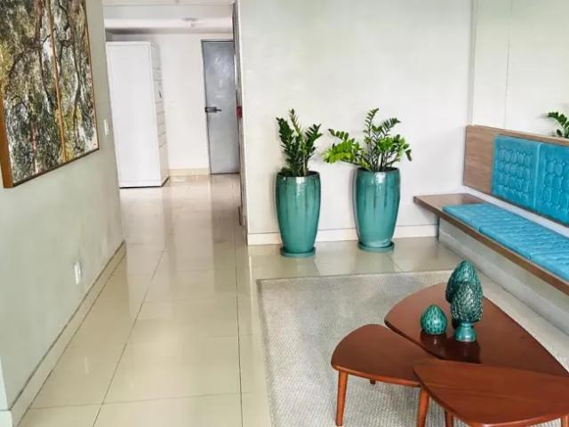 Alugo 2 quartos sendo 1 suite, 1 vaga na Tamarineira