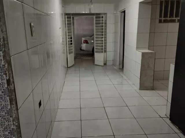 Alugo ótima Casa com 8 quartos no Bairro de Santo Amaro / Recife