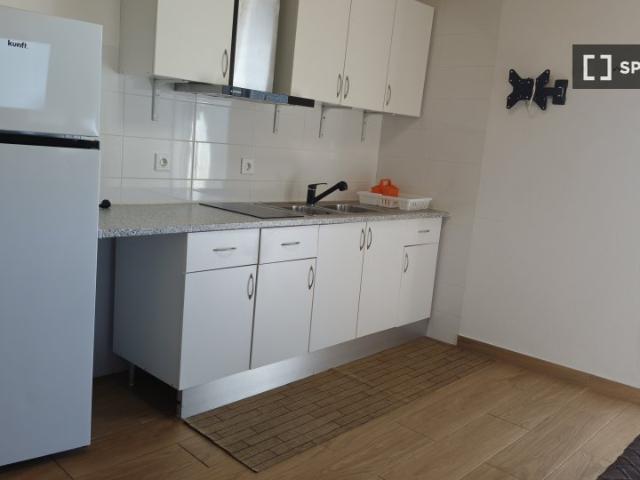Alugo apartamento T1 em Coimbra
