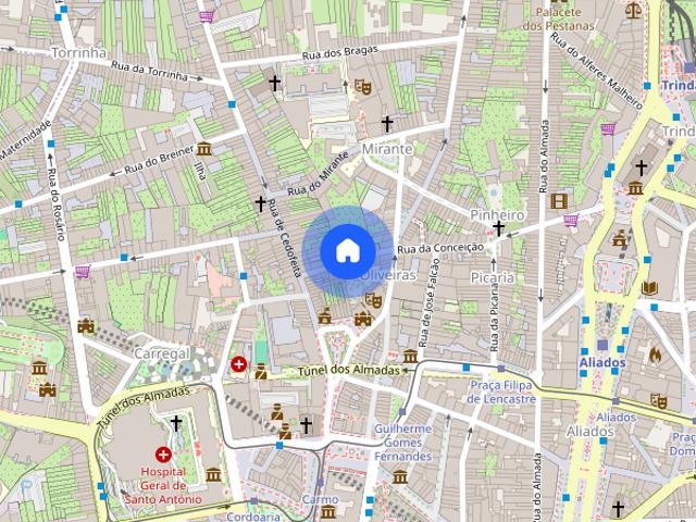 Alugo apartamento no centro do Porto perto de transportes e metro