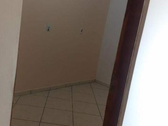 VENDO CASA INDEPENDENTE PRÓXIMO AO CÉU DA CHINA