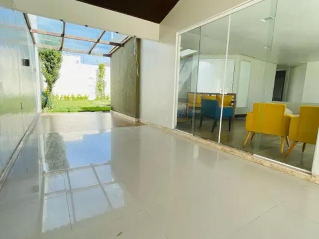 Alugo casa no quintas do calhau com 4 quartos