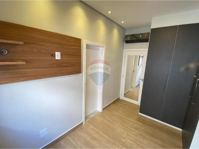 Alugo casa com 4 dormitórios e piscina no Alphaville Nova Esplanada 4