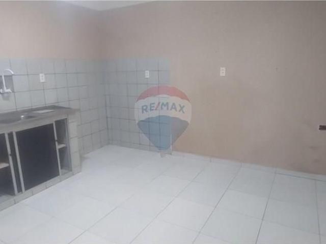 Alugo casa com 03 quartos em Vila Social, Cabo de Santo Agostinho PE