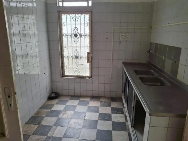 Alugo casa comercial duplex na Torre. 16 cômodos 400 m² de área constr. Estac para 12 automóveis