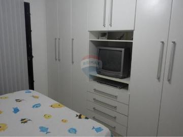 Alugo casa de 2/4 sendo os 2 suítes em Buraquinho