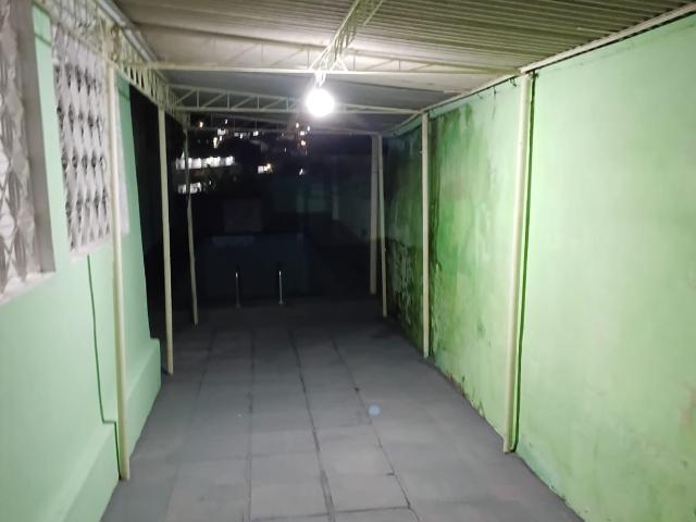 Alugo espaçosa casa com Piscina no Bairro dos Ipês Ipês