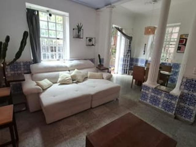 Alugo excelente quarto em casa aconchegante e espaçosa!
