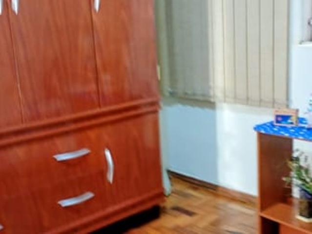 Alugo o quarto mobiliado somente para mulheres